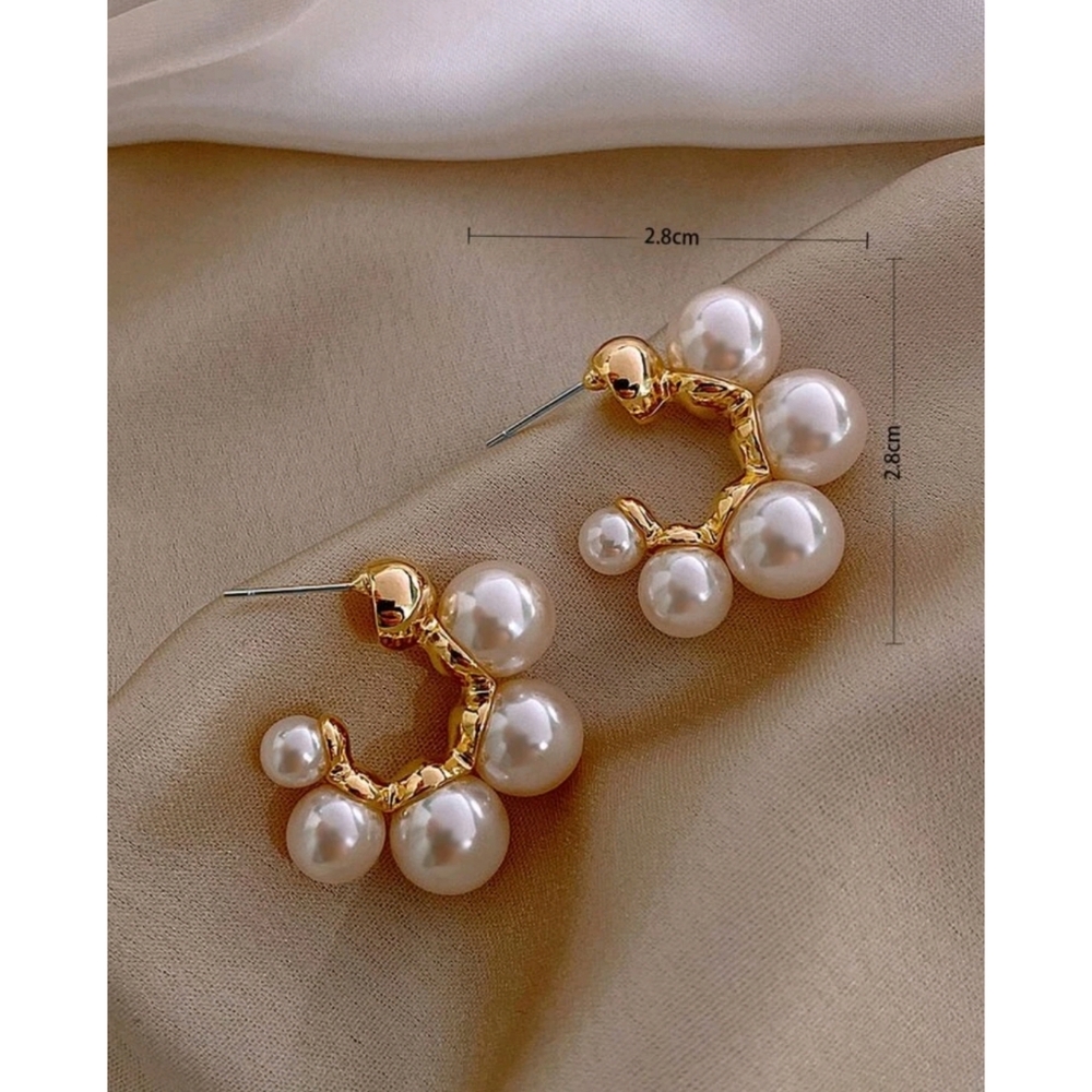 Anthropologie Viv Minimalist Classy Pearl Stud Half Hoop Earrings - Picture 4 of 7